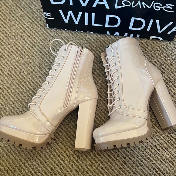 New Wild Diva Lounge block heel lug platform booties - Picture 7 of 8